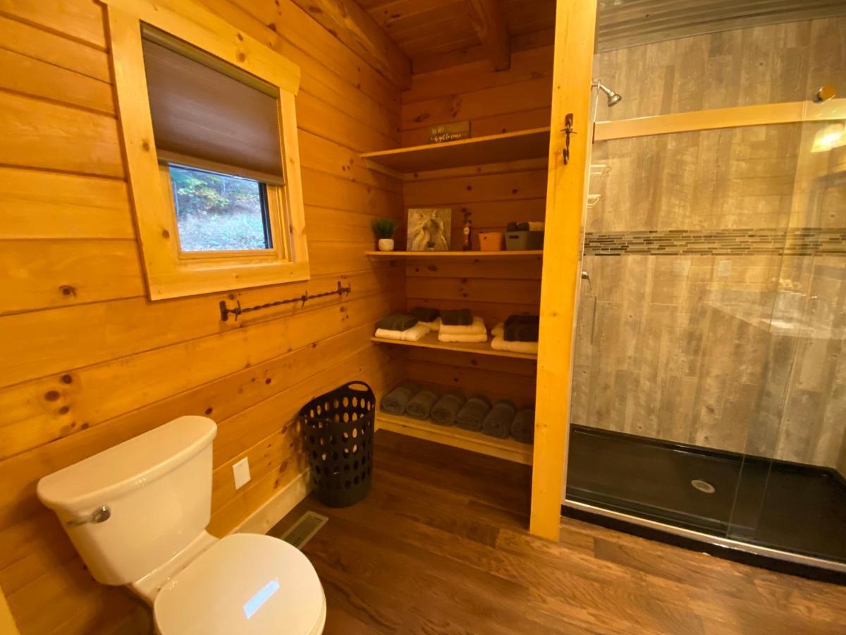 Pine Creek Cabins & Camping Resort South Bloomingville Екстер'єр фото