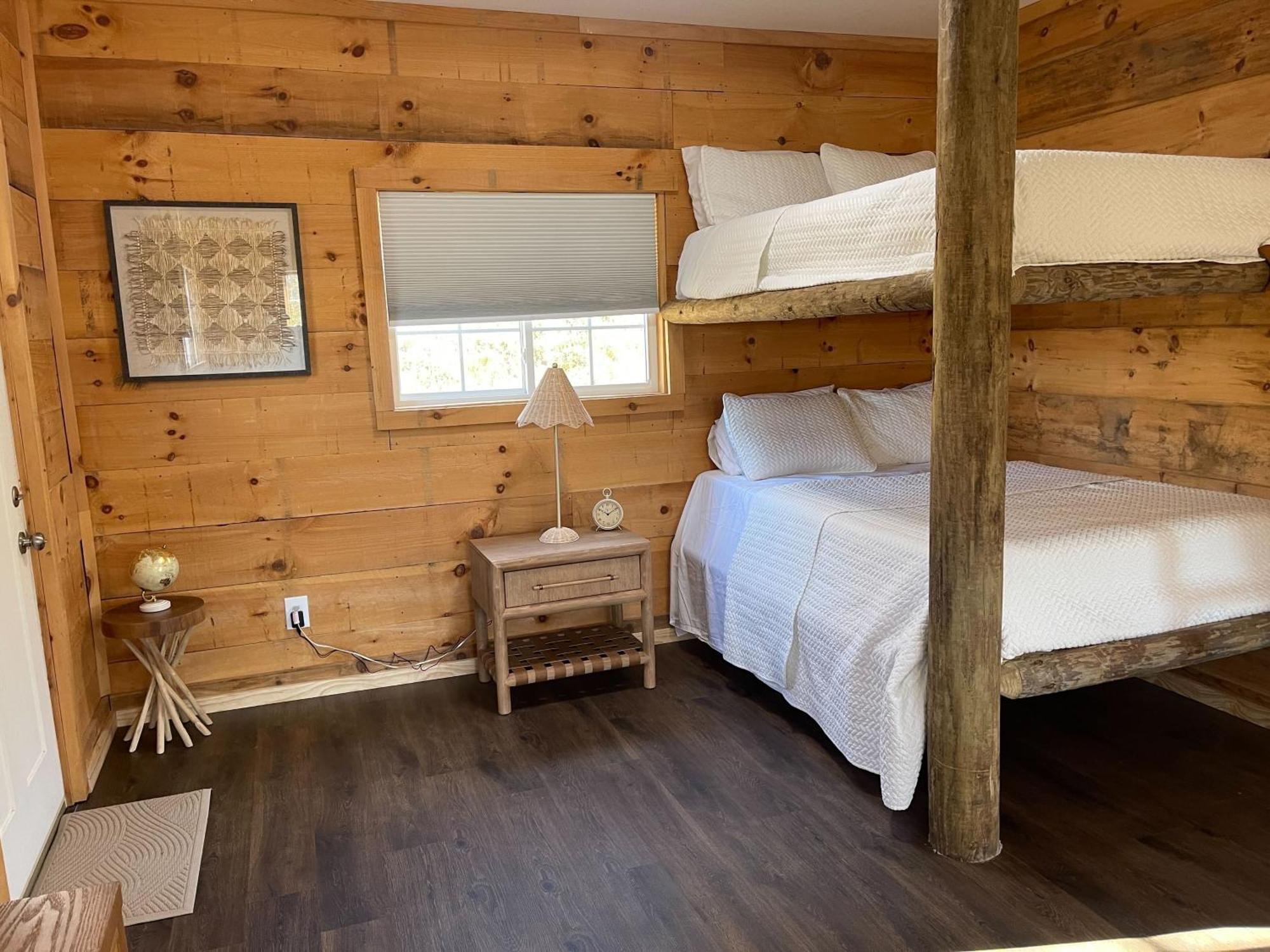 Pine Creek Cabins & Camping Resort South Bloomingville Екстер'єр фото